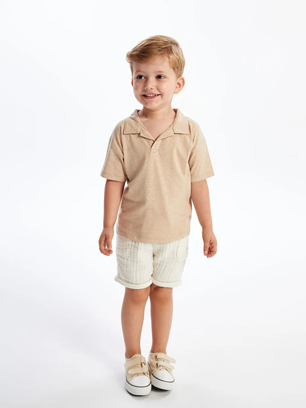 Titelseite -OshKosh Verkäufe l 20241 s4fr09z1 frr 93 24 5